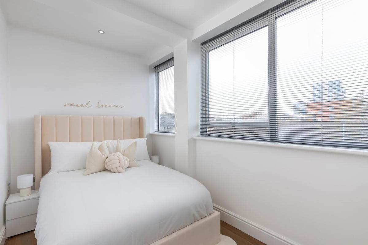 Luxury 2-bed Escape Apartment
