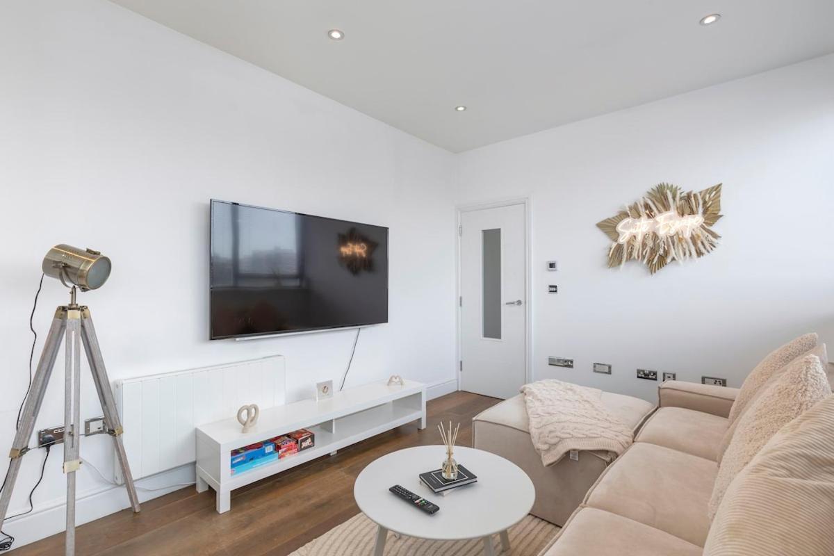 Luxury 2-bed Escape *
