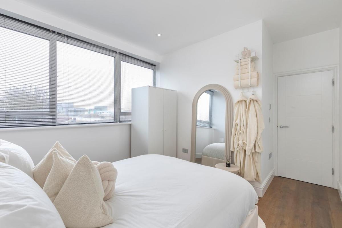 Luxury 2-bed Escape Apartment *